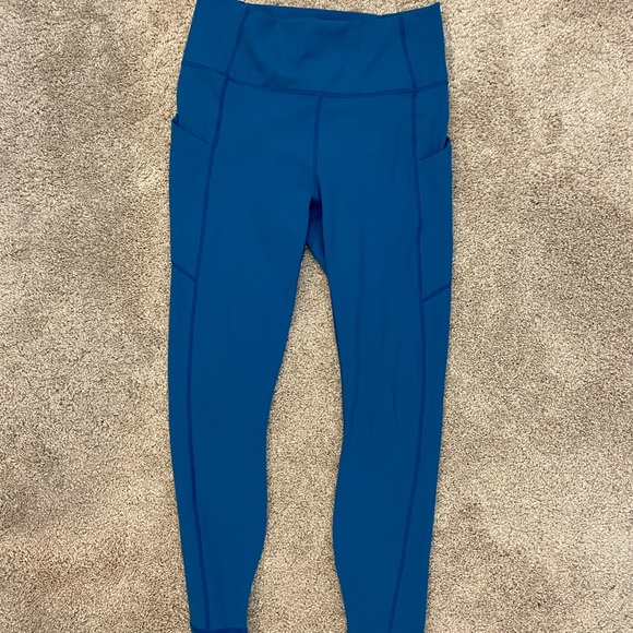 Oasis High-Waisted 7/8 Legging - Picture 1 of 2